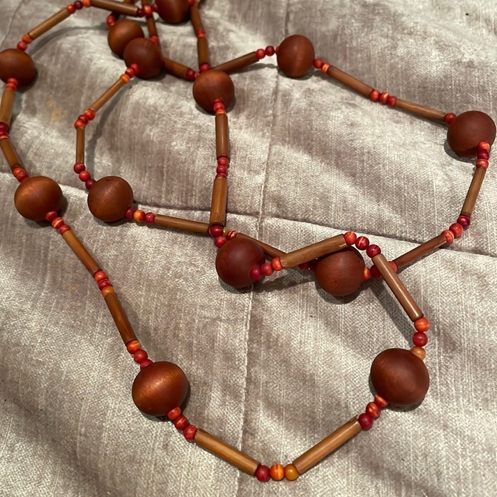 Vintage 80’s 50” wood bead necklace